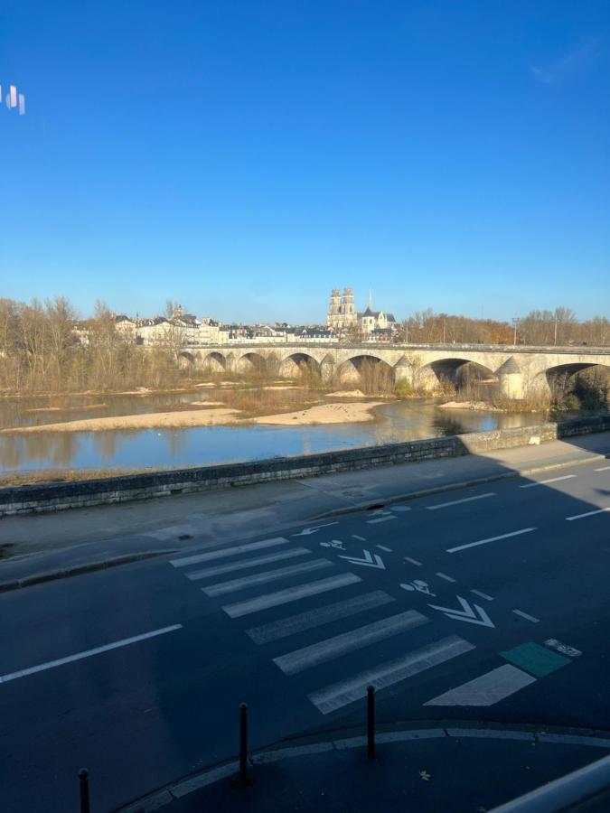 Cosy Loire, T2 Neuf, Front De Loire ,Vue Cathedrale,5Min A Pied Centre Ville Et Parking Prive Orleans Ngoại thất bức ảnh